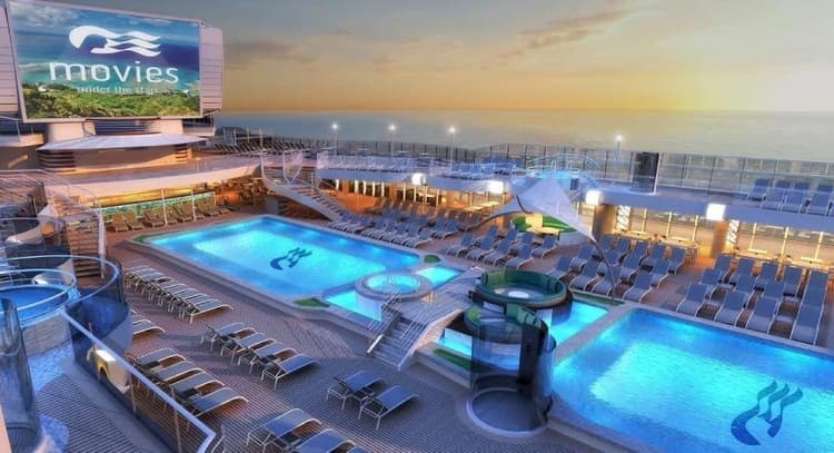 Swimming pool on the top deck of the Sky Princess