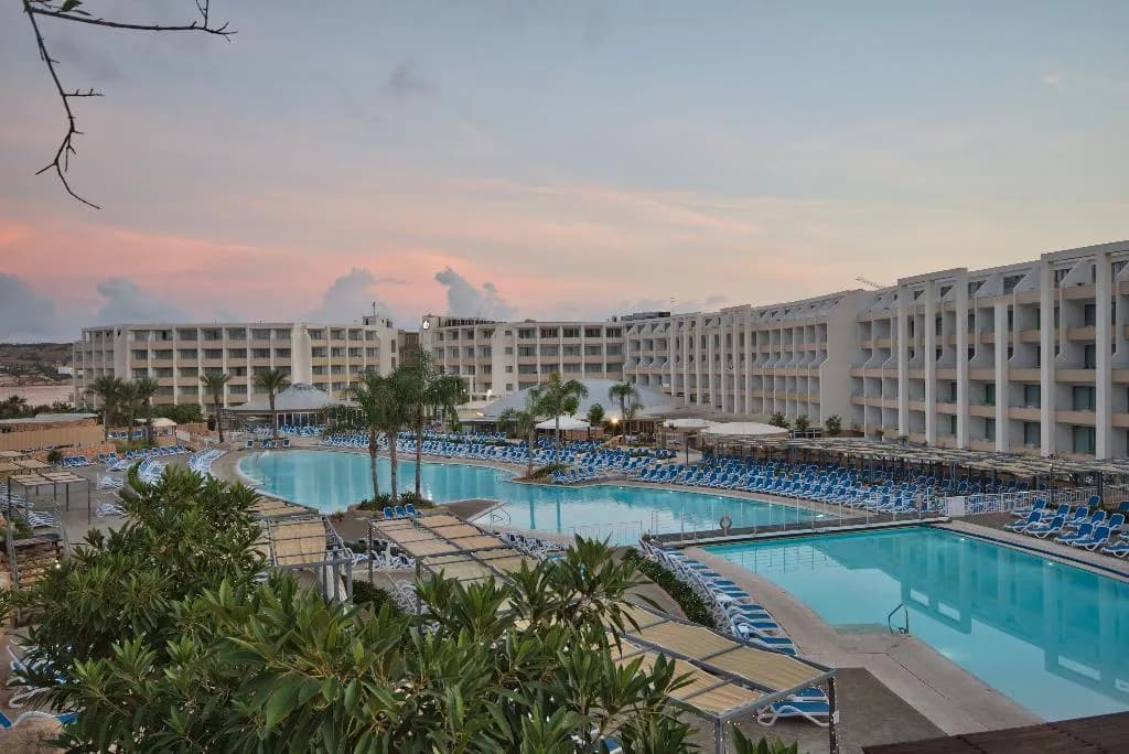 Pool, db Seabank Resort + Spa – All Inclusive, Malta