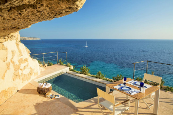 The El Cabo Suites in Cap Rocat with a private pool and terrace viewing the Med in Majorca