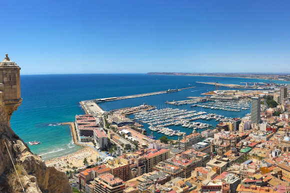 The stunning Alicante coast with Castillo de Santa Bárbara sitting atop of the city