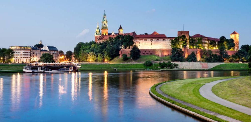 Wawel hill at night