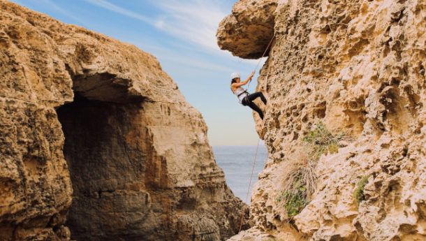 Cliffs_of_Gozo_and_rocking_climbing