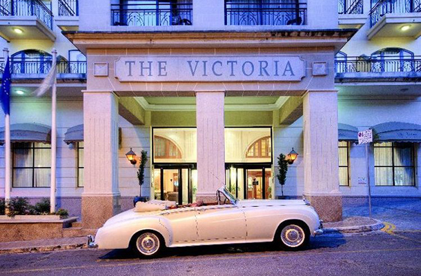AX Victoria hotel in Malta, exterior with classic car