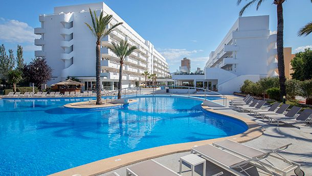 Swimming pool at HM Martinique Majorca