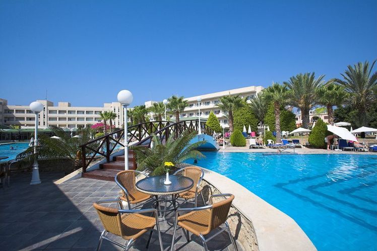Hotel Aloe Cyprus | Holidays to Cyprus | Broadway Travel