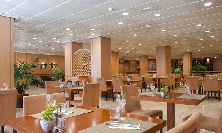 hotel praga madrif